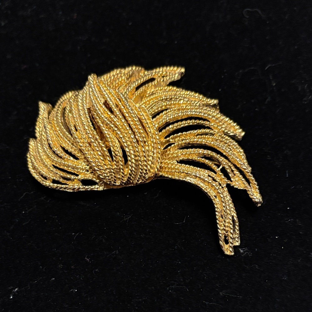Elegant Gold-Tone Brooch